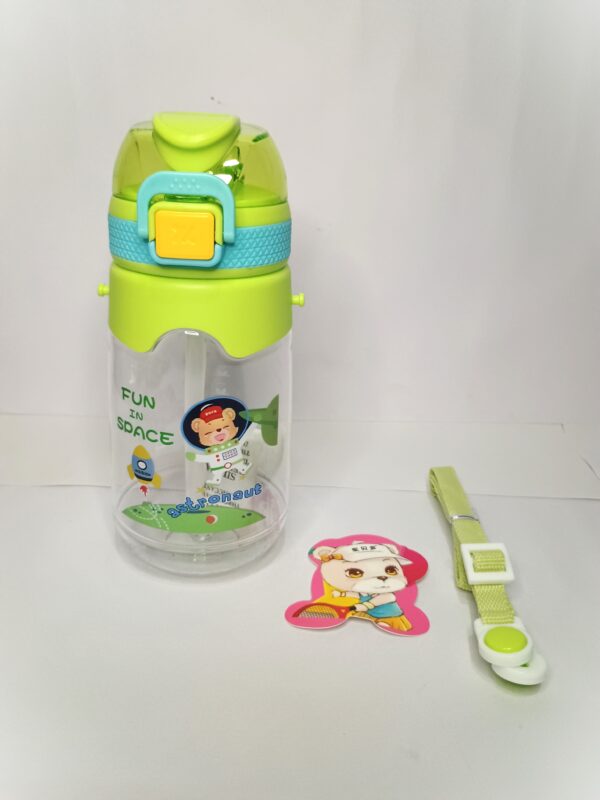 Cottagekart||Cute Kids Water Bottle with Astronaut Design – BPA Free, Leak-Proof, Sipper Bottle for School & Travel (Green, 600ml) - Image 4